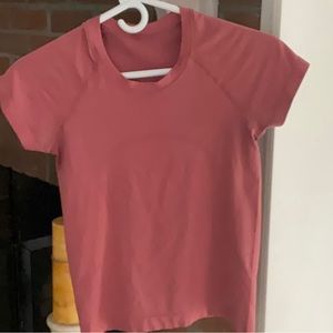 Lululemon size 4 T shirt